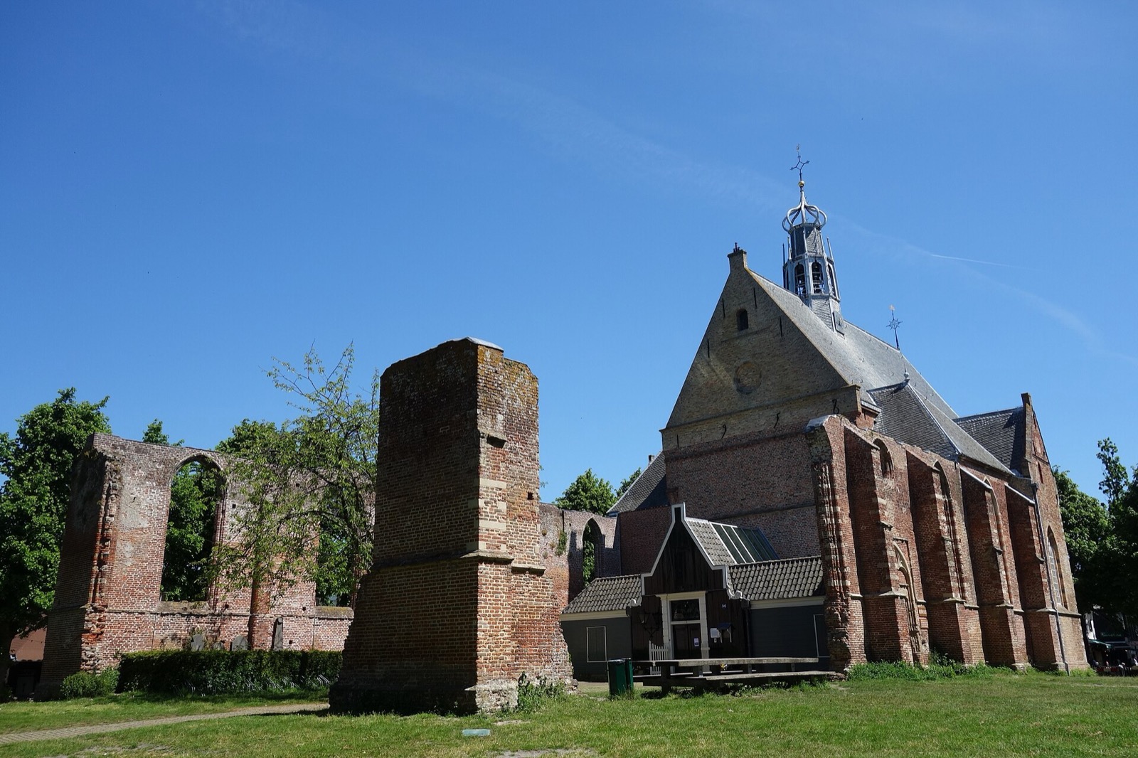 Ruïnekerk Bergen, Bergen, regio 072