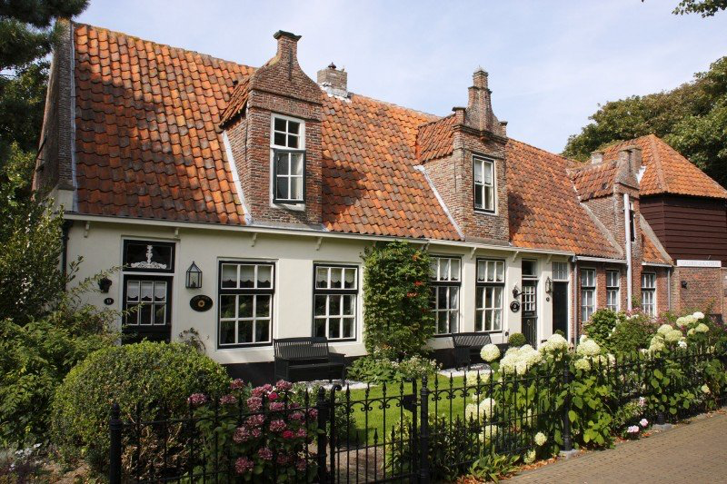 Egmond aan den Hoef, Bergen (NH), regio netnummer 072